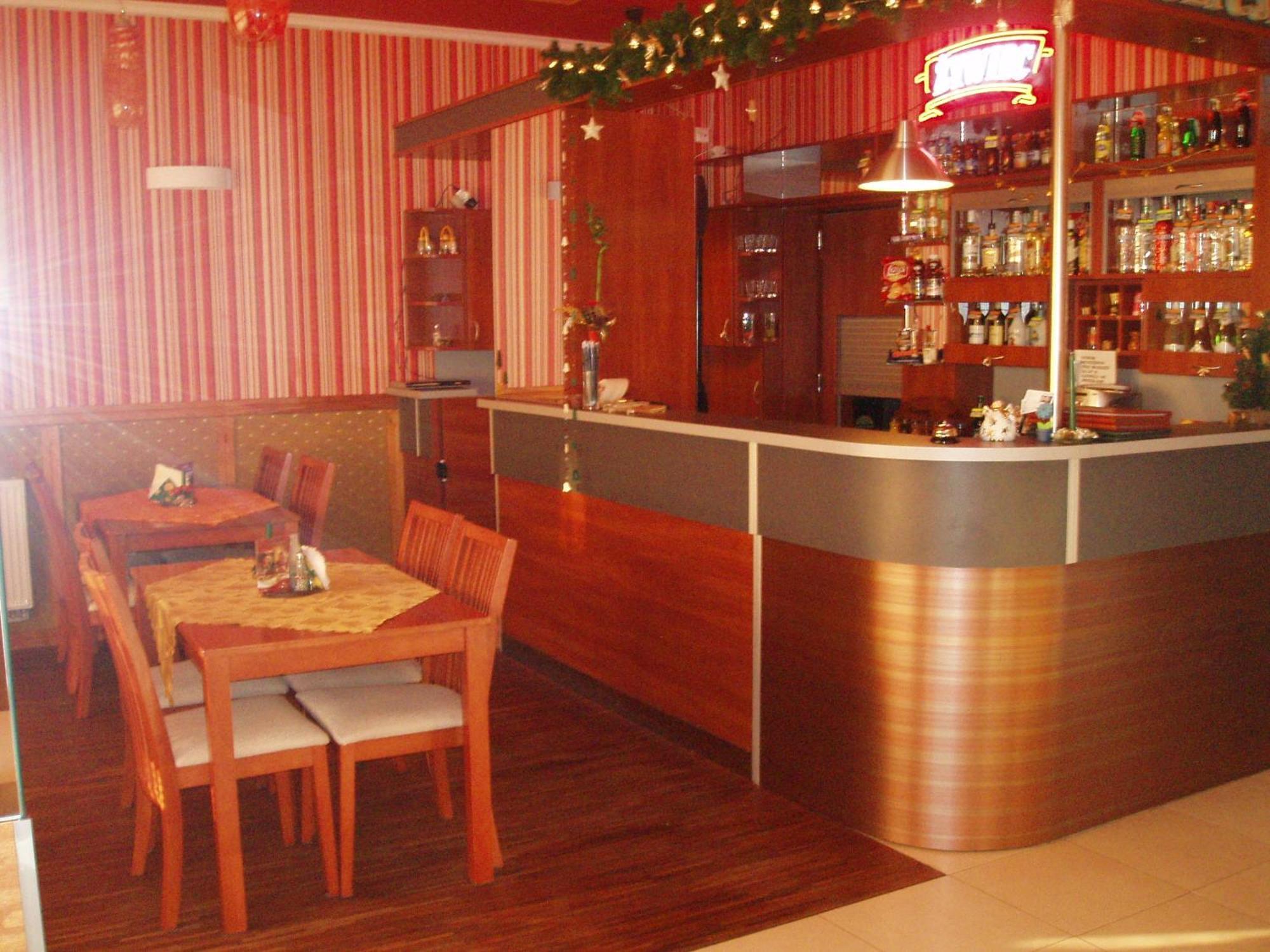 Hotel E-Lektor โมรอค ภายนอก รูปภาพ